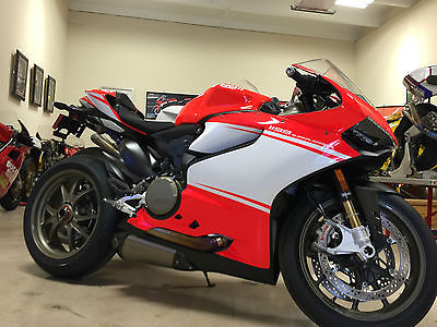 Ducati : Superbike 14 ducati 1199 superleggera magnesium frame wheels carbon body and accessory