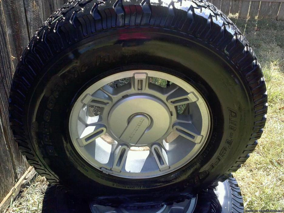 Tires for Hummer truck SIZE 17 with original rimms, 0