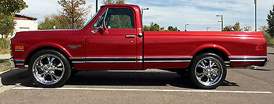 Chevrolet : C-10 Custom Deluxe Beautifully Restored Chevy C10 Custom Deluxe with factory AC and Fuel Injection