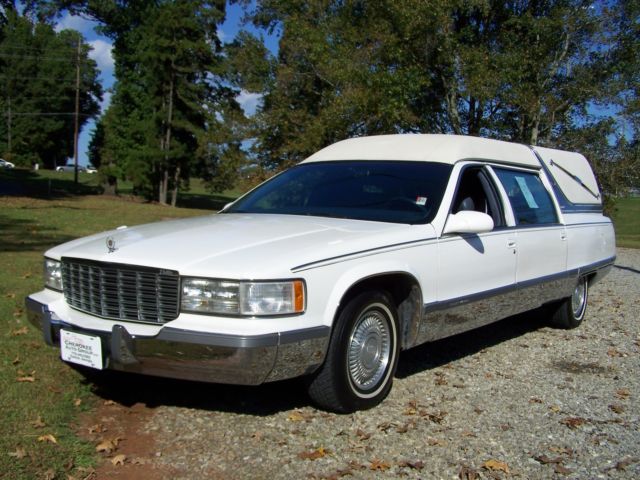 Cadillac : Fleetwood HEARSE 69K M&M FUNERAL FIRST CALL READY WAGON RIG  SHARP-COMMERCIAL-CHASSIE-5.7L-TUNE-PORT-LT1-COLD-AC-LIMOUSINE-MATE-LEAD-UNIT-NOW