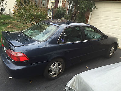 Honda : Accord EX 2000 honda accord ex 4 cyl 4 doors efficient 22 ml gl navy blue grey int