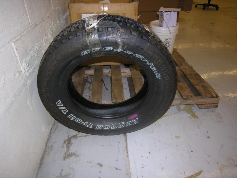 BFGoodrich Rugged Trail T/A Tire P245/65R17, 1