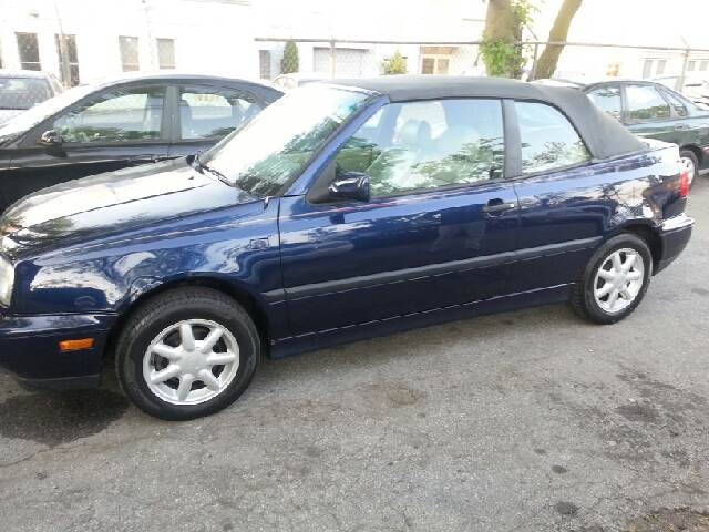 1995 Volkswagen Cabrio Base 2dr STD Convertible