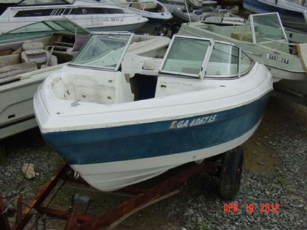 1994  Caravelle  1900SE Bowrider Mercruiser cut hull