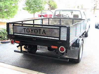 Toyota : Other Toyota 1986 pickup... dually, one of a kind 49k miles