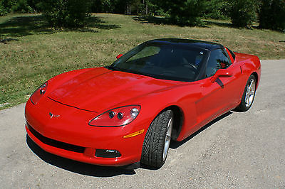 Chevrolet : Corvette base 2006 great condition low miles kept in heated garage no snow non smoker