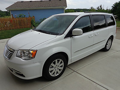 Chrysler : Town & Country Touring 2014 chrysler town and country touring edition dvd heated leather 39 k miles