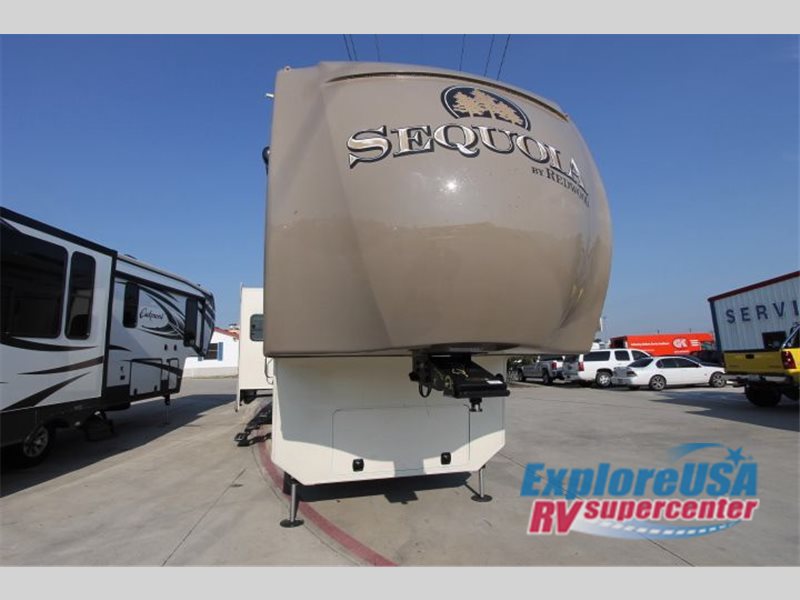 2006 Fleetwood REVOLUTION LE 40L