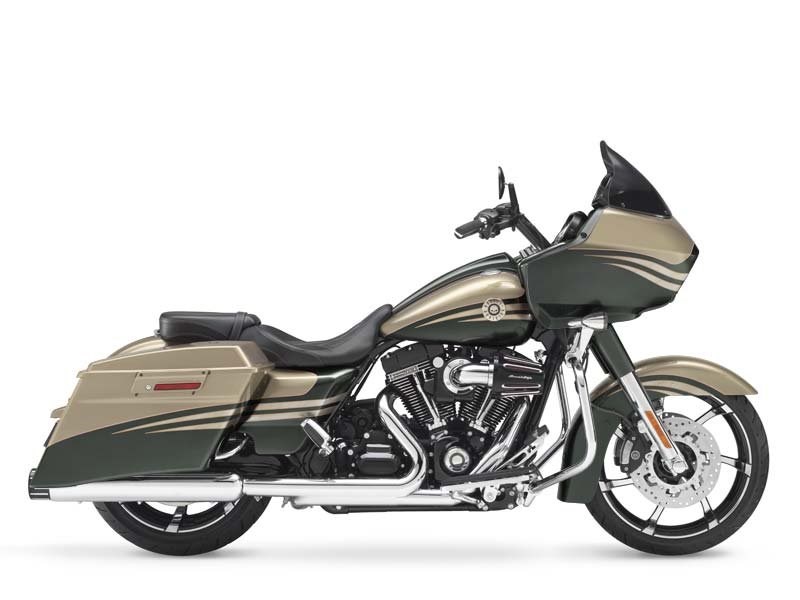 2013  Harley-Davidson  CVO™ Road Glide® Custom