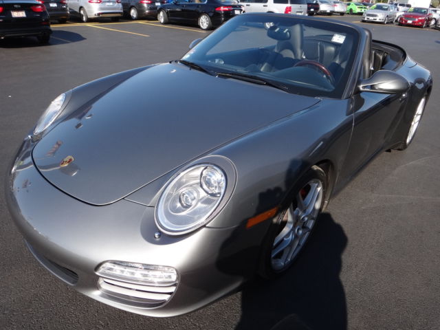 Porsche : 911 CARRERA 4S ONLY 20,701 MILES! AUTO! NAV! HEATED AND COOLED SEATS! BEAUTY!!