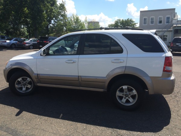 2004 Kia Sorrento EX- 1 owner -( low miles ) 82,290!!! - $4999