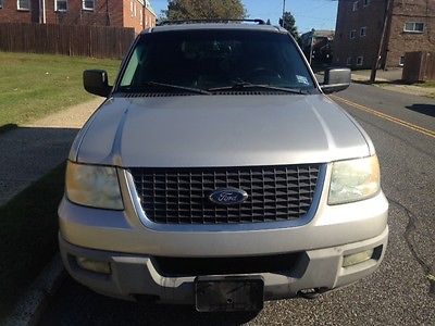 Ford : Expedition XLT 2003 ford expedition 4 x 4 navigation dvd player