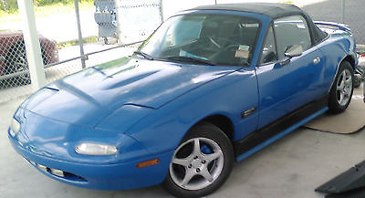 Mazda : MX-5 Miata mx5 Mazda Miata convertible 1991, blue, cold AC , runs good