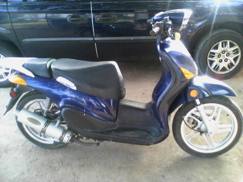 2008 gas scooter,street legal,