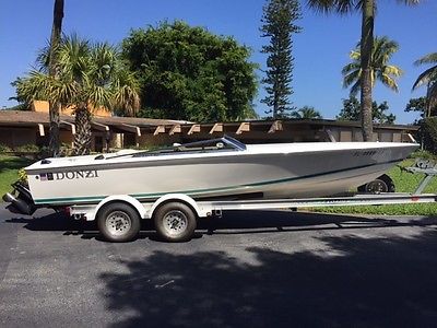 1997 Donzi 22 Classic with Trailer