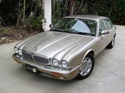 Jaguar : XJ8 Vanden Plas One Owner 51k Original Miles Clean Autocheck Garage Kept Fla. Showroom Condition