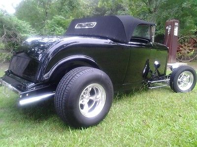 Ford : Other ALL LEATHER INTERIOR/TRUNK FORD OTHER ALL STEEL 1932 FORD ROADSTER