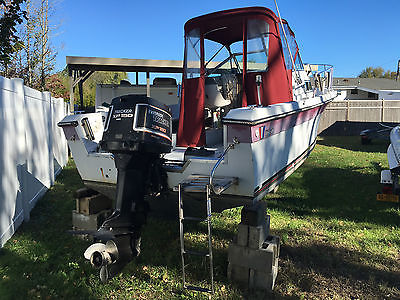 23 FT Wellcraft Sportsman Fishing Boat With 150 HP Evinrude Outboard Motor NICE!