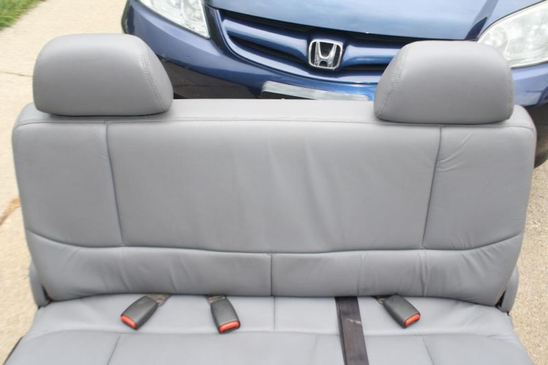 Back Seat Bench 3rd Row Rear Caravan Chrysler Town & Country Mini Van, 1
