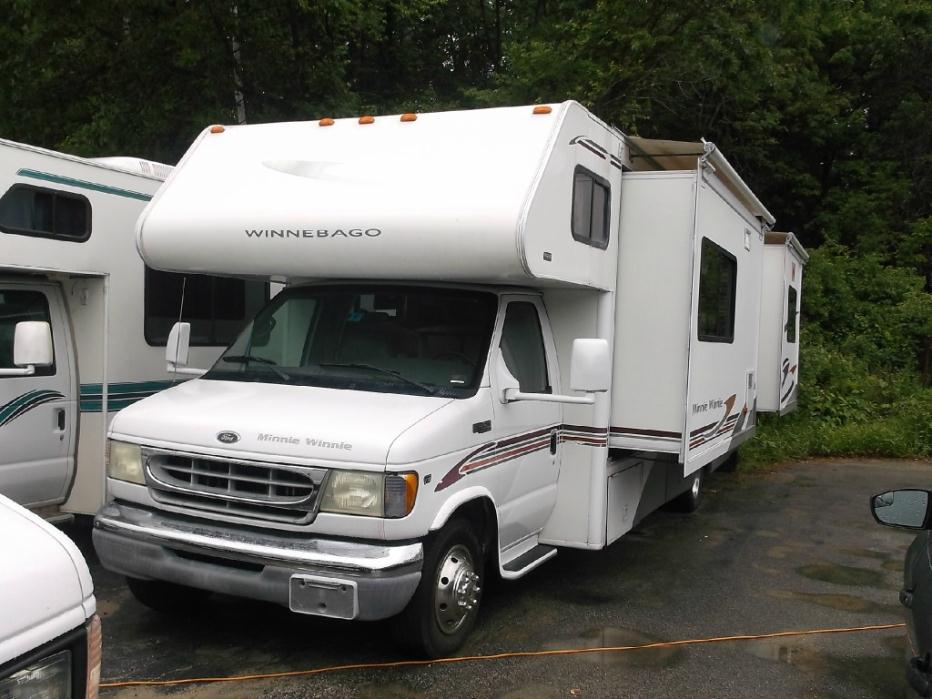 2007 Winnebago Voyage 38J