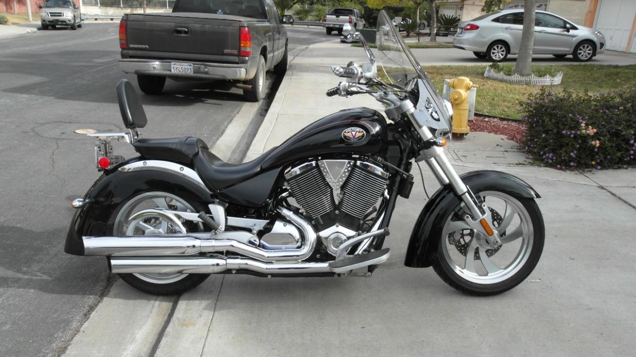 2015 Victory Hammer 8-Ball Gloss Black