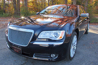 Chrysler : 300 Series 4dr Sedan Limited RWD 2011 chrysler 300 limited 66 k miles navigation back up camera we finance