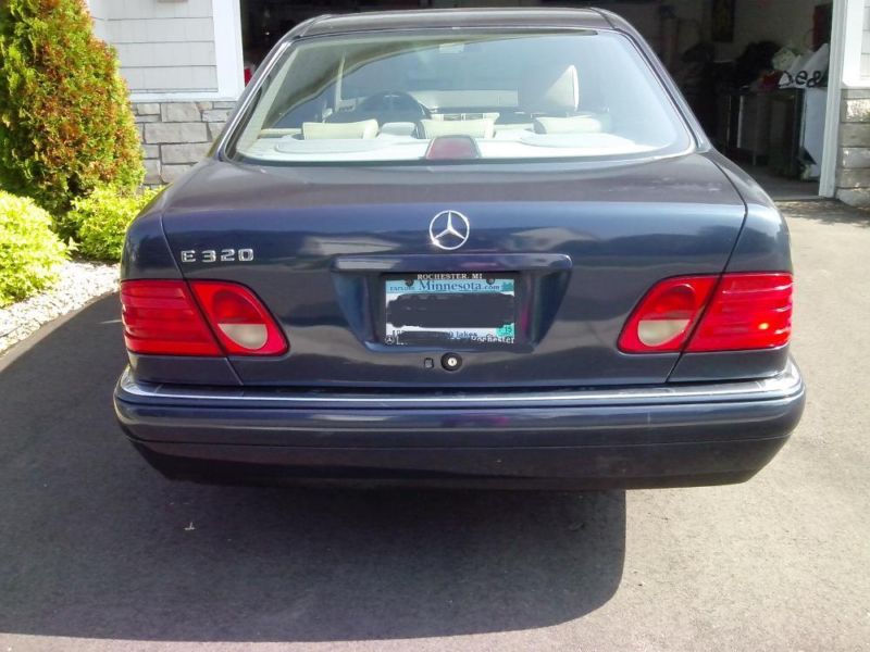 1997 Mercedes Benz E320