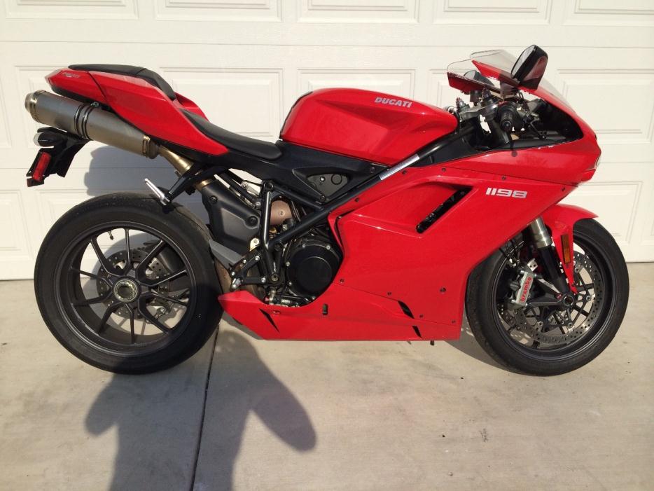 2012 Ducati StreetFighter 848