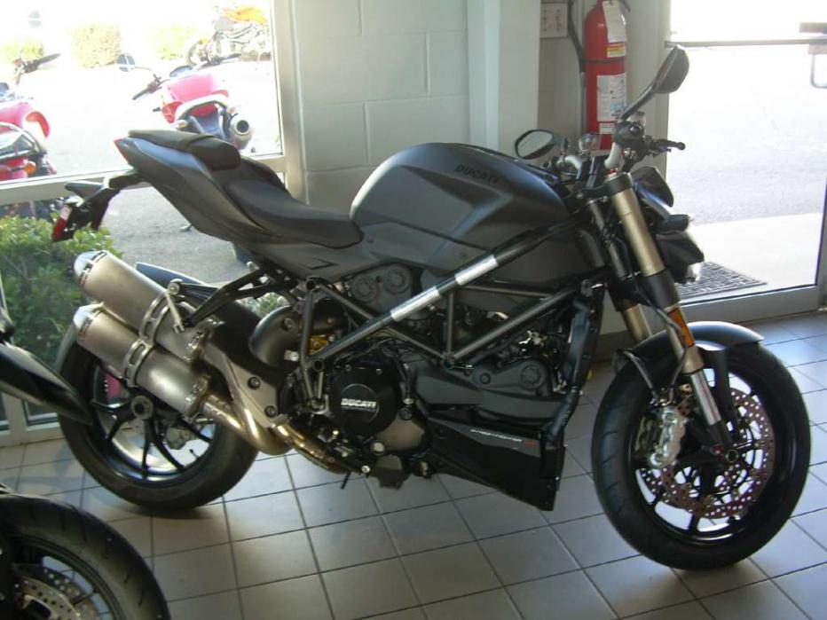 2015 Ducati Hyperstrada