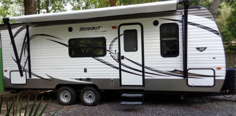 2014 KEYSTONE HIDEOUT LHS 210 TRAVEL TRAILER/CAMPER 1 OWNER, USED ONCE