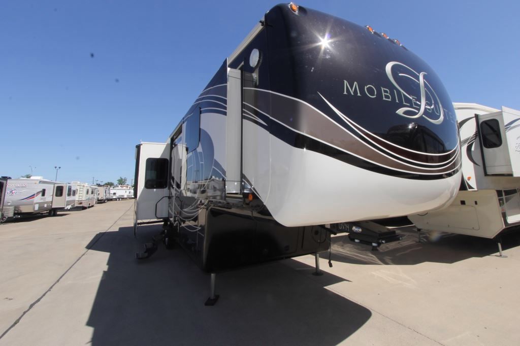 2015 DOUBLE TREE Mobile Suites 38RSB3