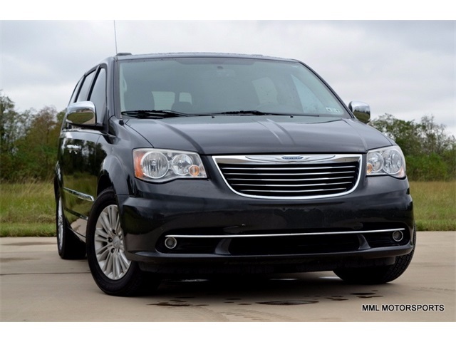 Chrysler : Town & Country Touring-L 2011 chrysler town and country touring l naiv bk cam htd sts s roof r enter