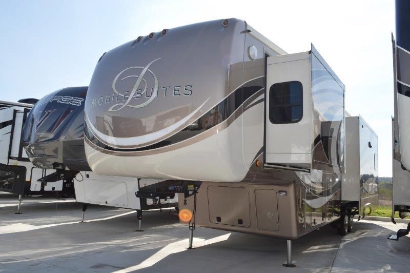 2015 DOUBLE TREE Mobile Suites 38RSB3