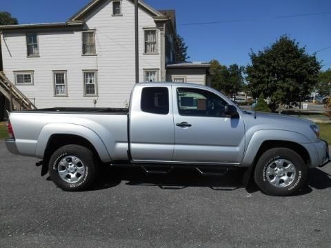 2011 TOYOTA TACOMA 4 DOOR EXTENDED CAB TRUCK