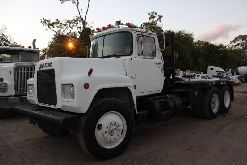 1980 Mack Rd686st