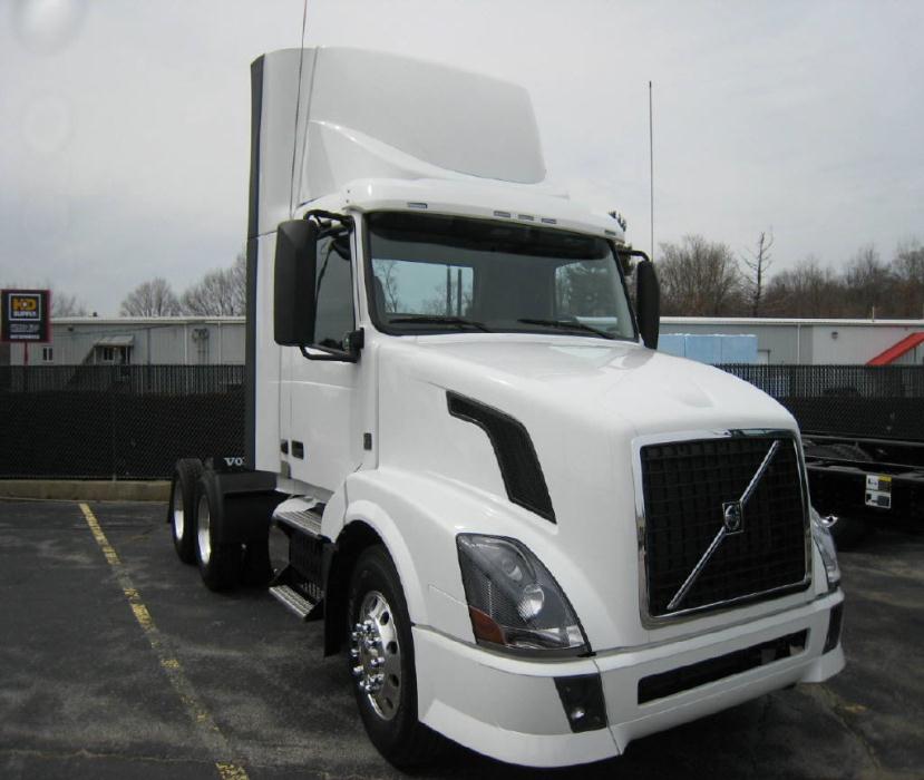 2015 Volvo Vnl64t300