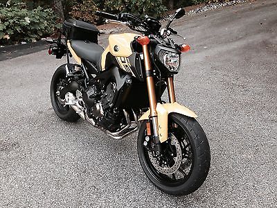 Yamaha : FZ Yamaha FZ 09 yellow In Mint perfect condition Must Sell!!