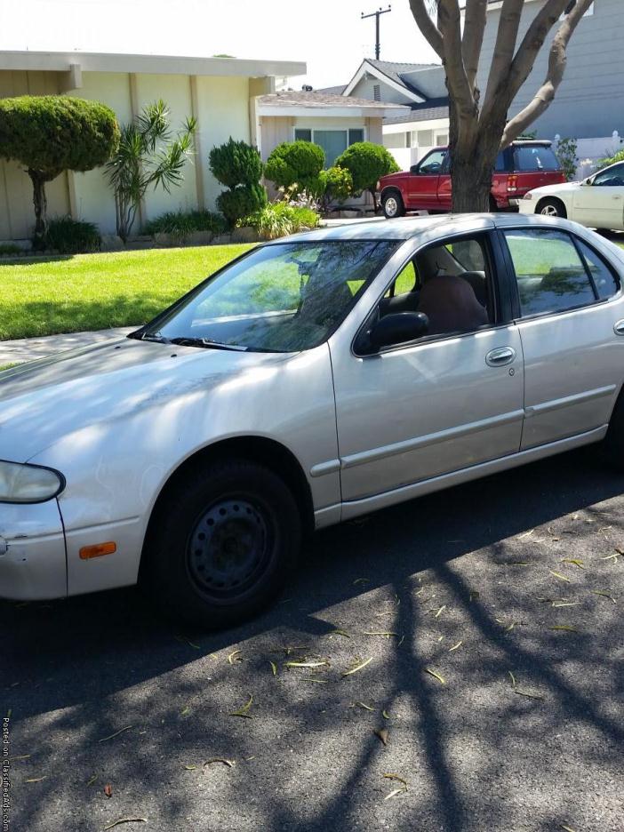 Must sell today 1996 Nissan Altima