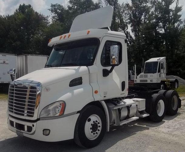 2011 Freightliner Ca11364dc - Cascadia