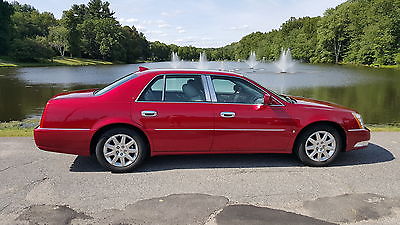 Cadillac : DTS 2009 cadilac dts excellent condition many options lady owned low miles