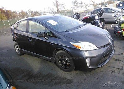 Toyota : Prius Two 2015 toyota prius hybrid used 1.8 l i 4 16 v automatic fwd hatchback