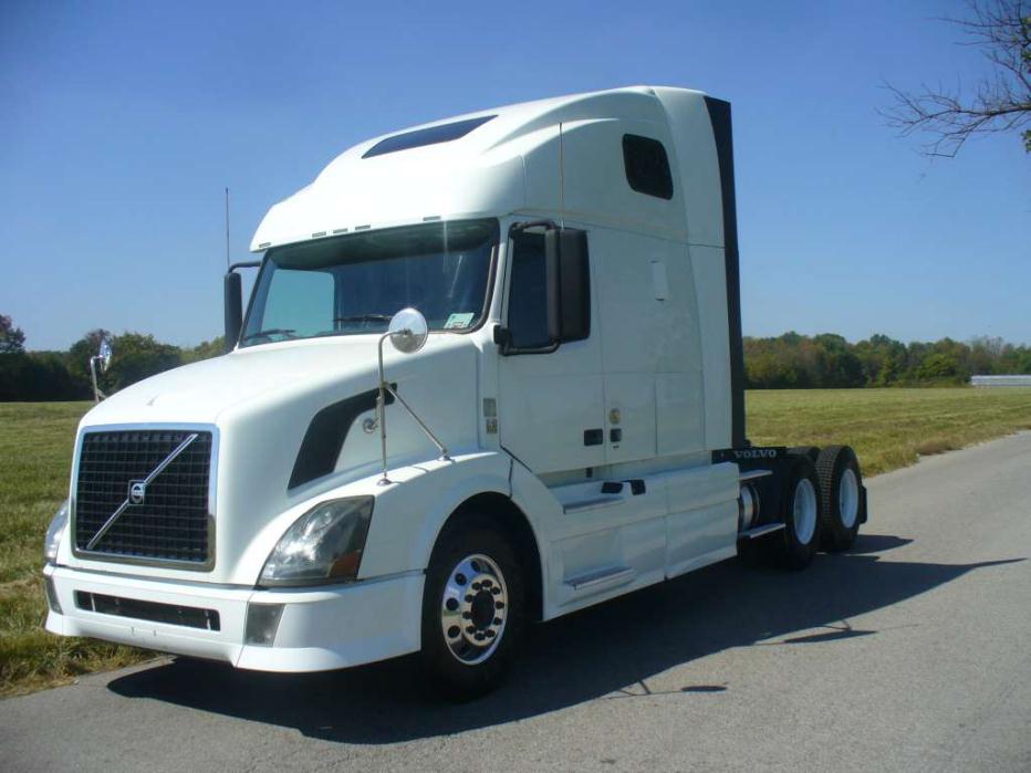 2011 Volvo Vnl 670