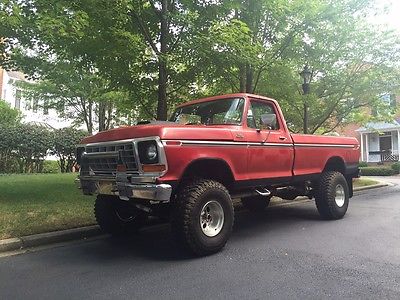 Ford : F-150 CUSTOM Red Ford F150 Red 4x4 Lifted with BFG Offroad Tires, Classic