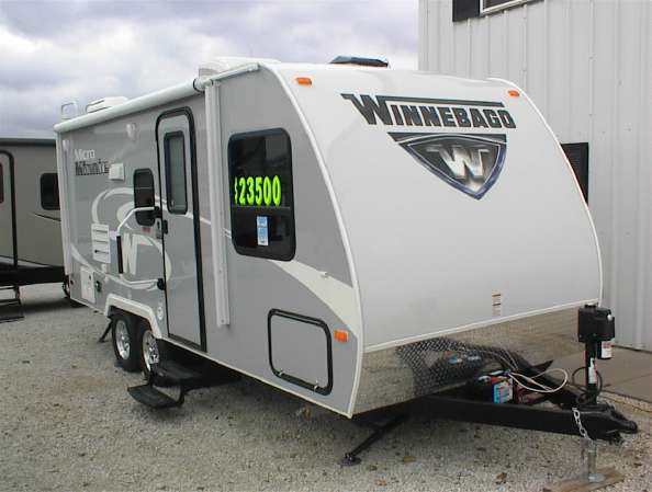 2016 Winnebago Micro Minnie 2106DS