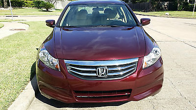 Honda : Accord LX This vehicle is very clean, runs great, and saves you money in gasoline.