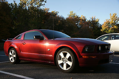 Ford : Mustang GT 2006 mustang gt like new condition