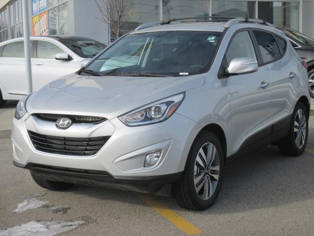 2015 HYUNDAI Tucson AWD Limited 4dr SUV PZEV