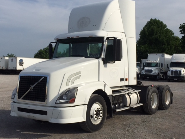 2008 Volvo Vnl64t300