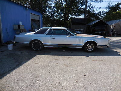 Lincoln : Continental Continental 1979 lincoln continental collector series leather pwr everything silver w blue