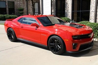 Chevrolet : Camaro ZL1 Coupe Only 5k MIles Victory Red ZL1 Preferred Equipment Sunroof Carbon Fiber Hood 6Spd